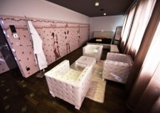 Club Extravagant din Elvetia angajeaza fete