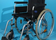 Carucior handicap de la Invacare / sezut 40 cm