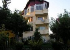 Proprietar direct, vand VILA pe malul lacului Snagov , zona mirifica, linistita