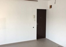 Vand apartament cu 3 camere, strada Eroilor, Floresti