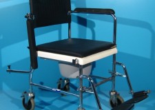 Scaun cu WC pentru persoane handicap cu mici defecte