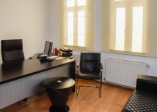 Proprietar-Casa aproape de Hotel Marriott, pentru locuinta sau birouri