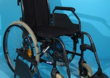 Se vinde rulant pentru invalizi second hand / latime sezut 39 cm