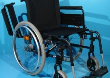 Carucior invalid din aluminiu Invacare â€“suporta 140 kg
