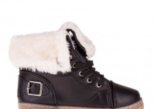 Reduceri de preturi la imbracaminte si incaltaminte copii si adulti