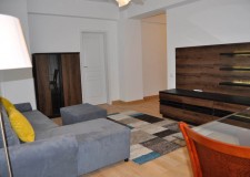 Apartament lux cu 2 camere mobilat cu loc de parcare