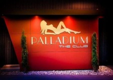 Elvetia - Angajam fete acum!