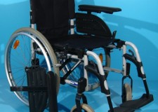Oferta spre vanzare rulant second hand Invacare /sezut 42