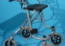 Cadru de mers cu 4 roti second hand Drive-gri