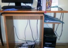 Vand: Calculator + Monitor + Tastura + Birou + Veioza - 200 ron