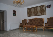 vand apartament 2 camere in Otopeni,Grivitei