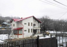 Vand Spatiu comercial tip Vila pe DN1, cu teren 1000mp