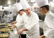 Angajej bucatar si ajutor de bucatar Germania