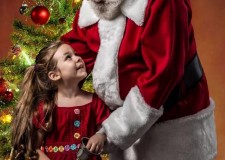 Mos Craciun cu barba naturala