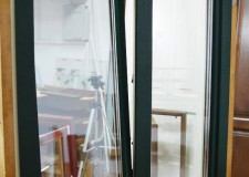 Ferestre din lemn stratificat placat cu aluminiu