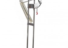 Suport lanseta cu sistem de intepare automata a pestelui