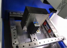 Masina de electroeroziune cu fir