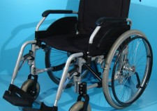 Scaun handicap cu rotile ieftin second hand-50 cm