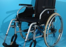 Carucior invalizi second hand Vermeiren /sezutul 42 cm