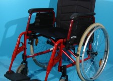 Carucior cu cadru rosu din aluminiu Meyra /sezut 48 cm