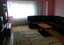 Proprietar-inchiriez extrasezon apartament 3 cam Constanta,zona Faleza Nord