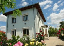 VAND VILA LA MIHAILESTI