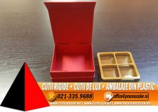 Cutie rigida cu magnet pentru 4 praline sau bomboane - Cutii Rigide