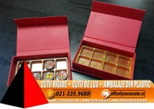 Cutie rigida cu magnet pentru praline / bomboane - Cutii Rigide