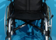 Vindem rulant pentru handicapati Breezy / latime sezut 45 cm