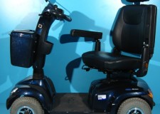 Scuter electric Invacare Orion cu cos de cumparaturi