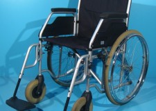 Cel mai ieftin scaun cu rotile second hand- 47 cm