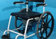 Scaun WC si scaun cu rotile 2in1