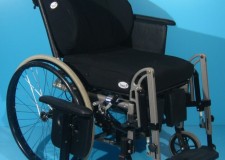 Scaun handicap din aluminiu nepliabil Netti 24 luni garantie