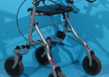 Cadru de mers cu roti second hand Drive