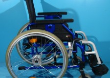 Carucior ieftin si usor de transportat B+B/ sezut 52 cm