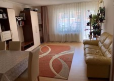 Vand apartament 3 camere Floresti