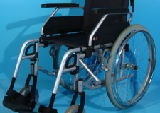 Fotoliu pentru persoane cu handicap second hand B+B /39 cm