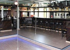 Club din Elvetia cauta fete