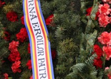 Imprimanta scriere mesaj panglici funerare si florale.