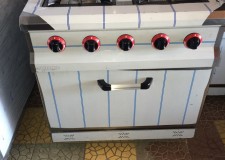 Aragaz profesional inox 4 ochiuri si cuptor