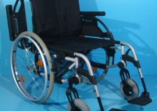 Carucior invalid pentru interior/exterior / 52 cm