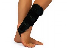 Orteza glezna-picior cu atele laterale fixe si burete