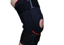 Orteza de genunchi mobila cu insertii la
