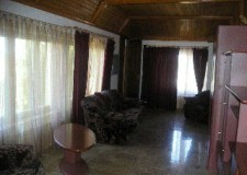 Proprietar,VAND / SCHIMB sau INCHIRIEZ etaj in vila la lacul Snagov