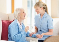 Locuri de munca - Infirmieri si asistenti medicali in azile din Anglia