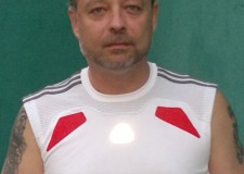 Barbat, 44 ani,1,77 m,83 kg, ochii verzi,atletic