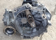 Cutie de viteze Vw Golf V 1.6 Benzina 6 trepte cod 02T301103T