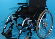 Oferta la carucior handicap din aluminiu Breezy / 45 cm