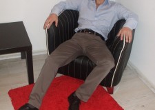 Cauti un iubit discret?