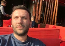 Caut companie intima